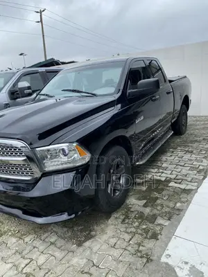 Dodge RAM 1500 Crew Cab 4x4 Laramie 2010 Black