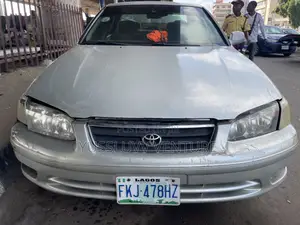 Toyota Camry 2002 Silver