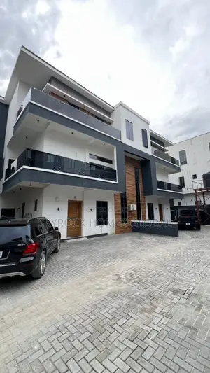 5bdrm Duplex in Ikate for rent