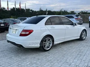 Mercedes-Benz C300 Sport 4Matic Sedan AWD (3.5L 6cyl 7A) 2014 White