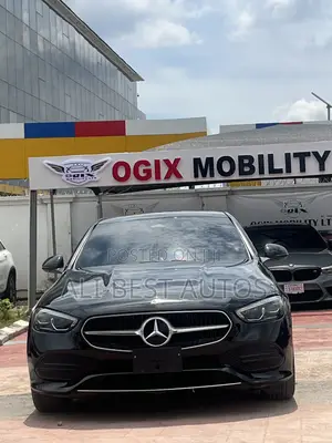 Mercedes-Benz C300 2022 Black