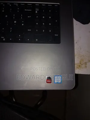 Laptop Dell Inspiron 17 5000 8GB Intel Core i7 SSD 256GB