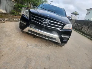 Mercedes-Benz M Class ML350 4MATIC 4dr SUV AWD (3.5L 6cyl 7A) 2014