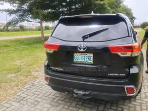 Toyota Highlander 2016 Black