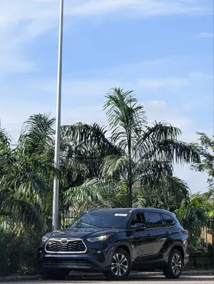 Toyota Highlander 2020 Blue