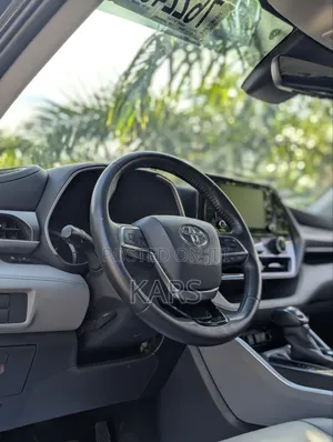 Toyota Highlander 2020 Blue