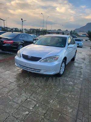 Toyota Camry 2004 Silver