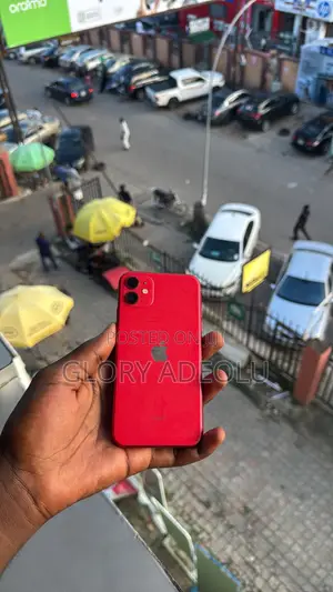 Apple iPhone 11 64 GB Red