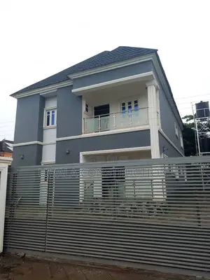4bdrm Duplex in FHA for sale