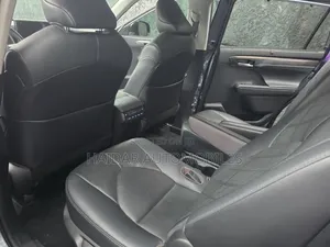 Toyota Highlander 2022 Blue