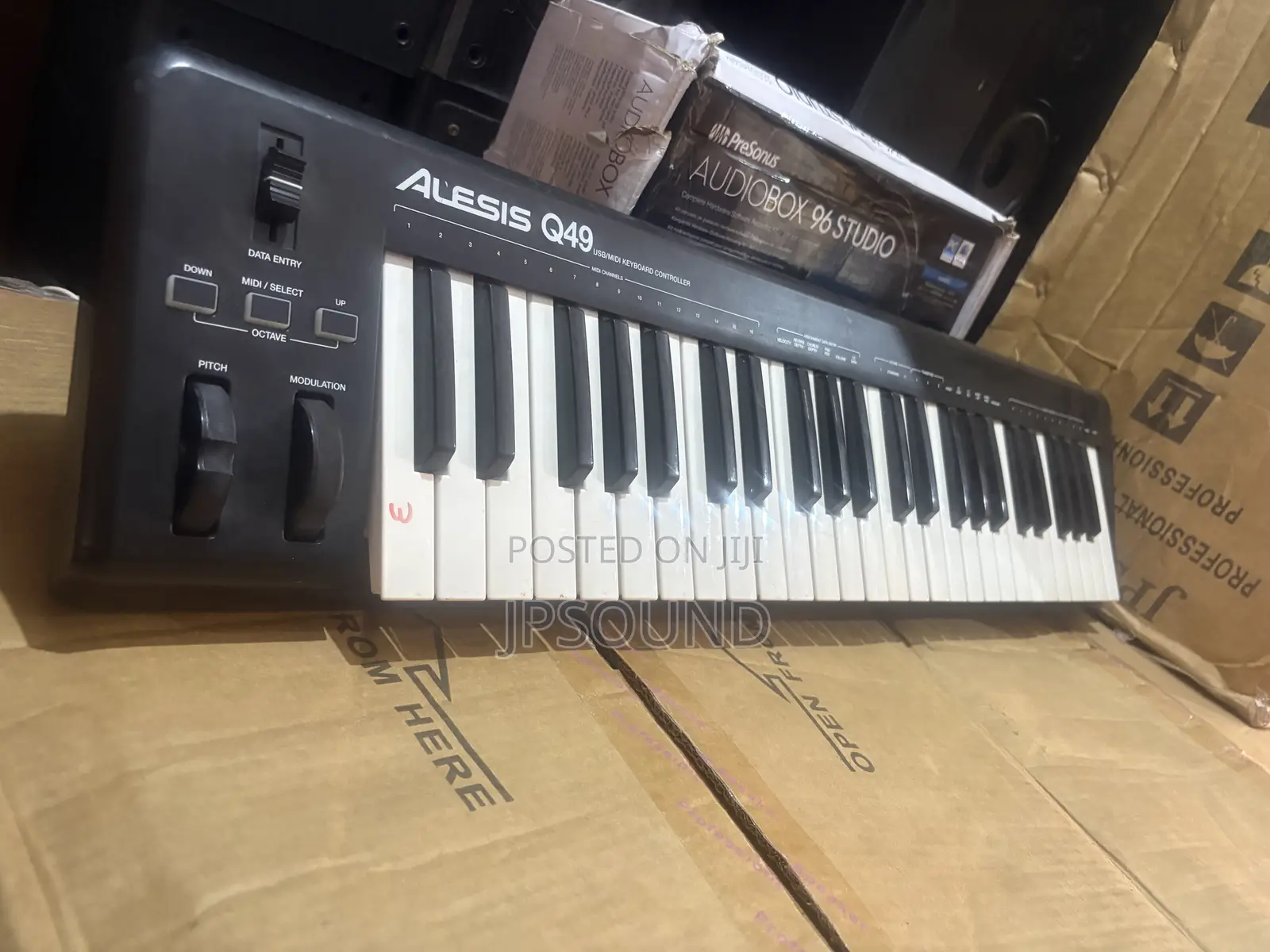 Alesis Studio Midi Keyboard
