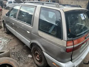 Mitsubishi Fuso Canter 1999 Gold