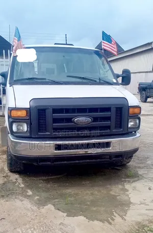 Ford E350 2010 White