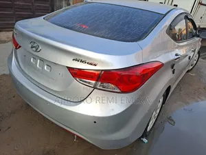 Hyundai Avante 2012 Silver