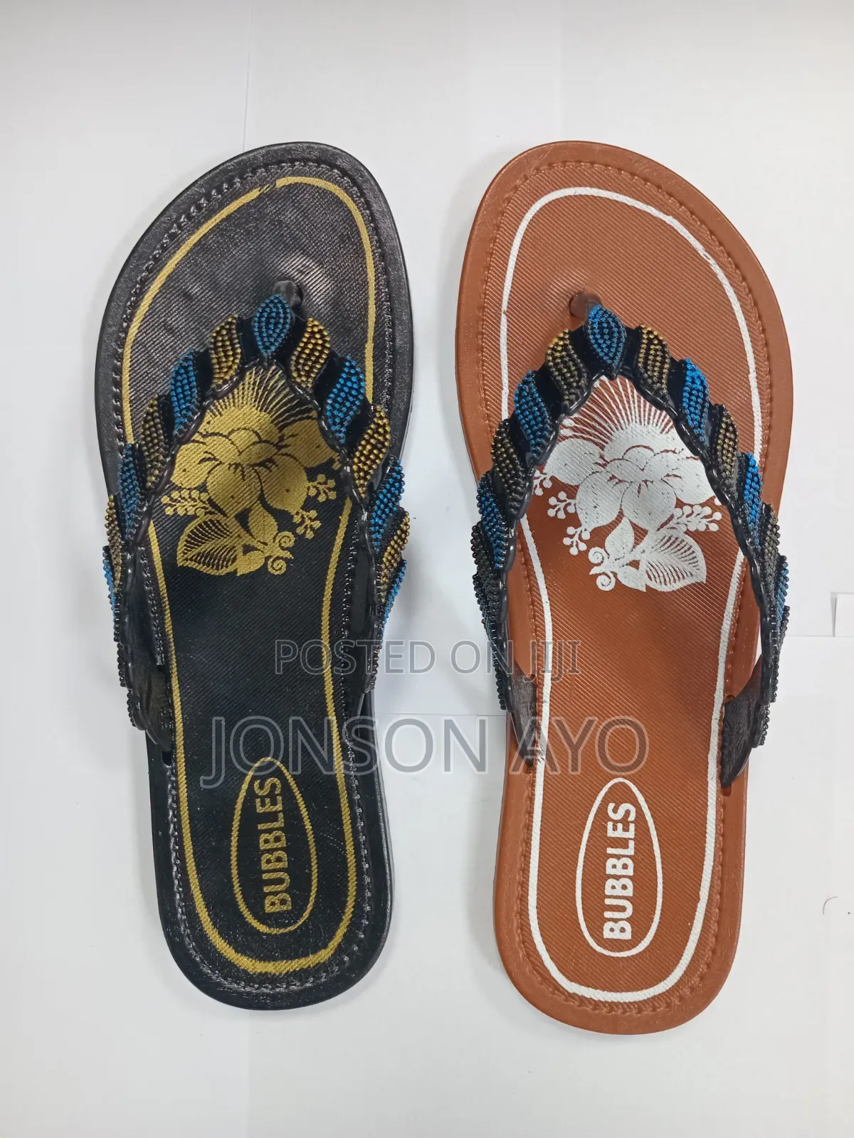 MAXX Footwear