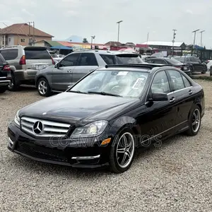 Mercedes-Benz C300 Sport 4Matic Sedan AWD (3.0L 6cyl 7A) 2012 Maroon
