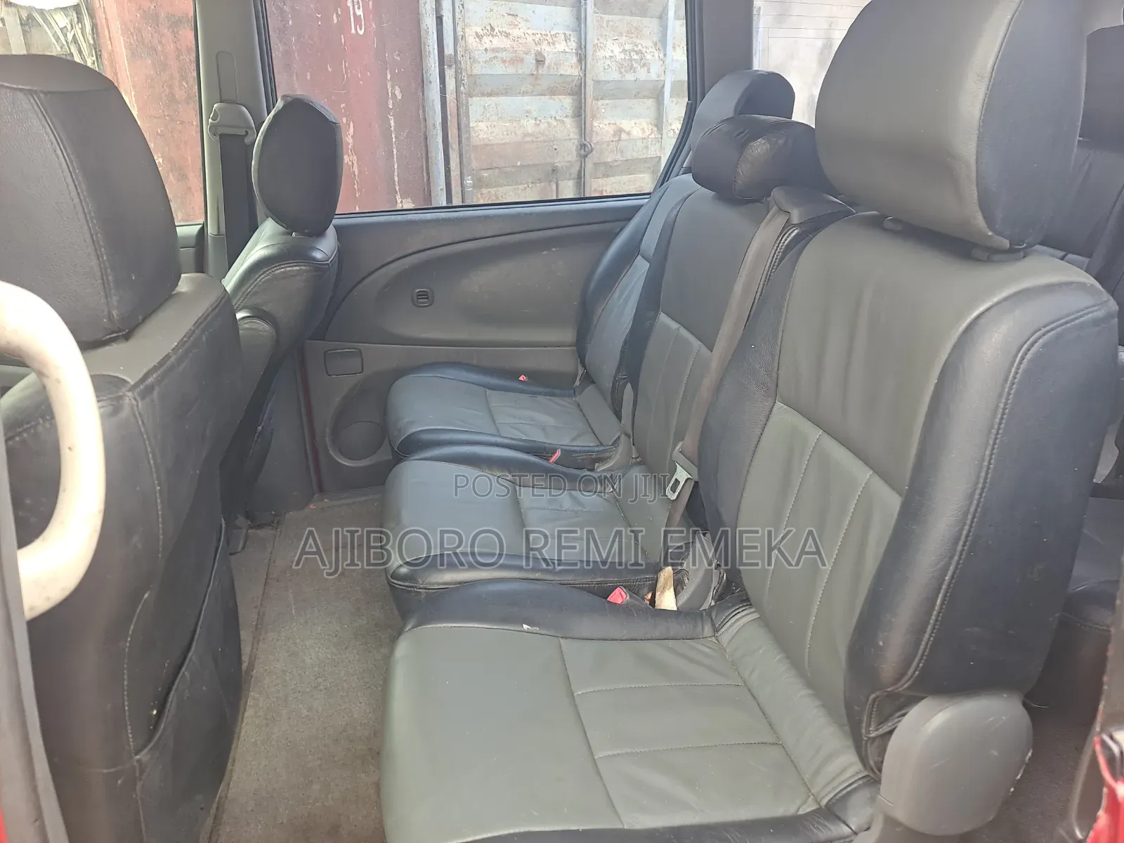 Toyota Previa 2002 Red