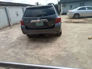 Toyota Highlander 2013 Gray