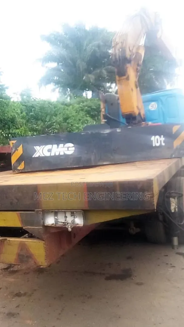 17 Tons Haib for Hire