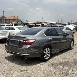 Honda Accord 2018 Gray