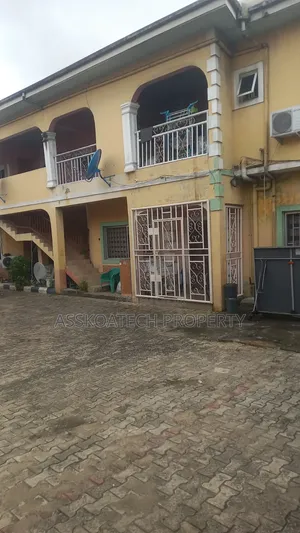 2bdrm Block of Flats in Nta Estate, Obio-Akpor for sale