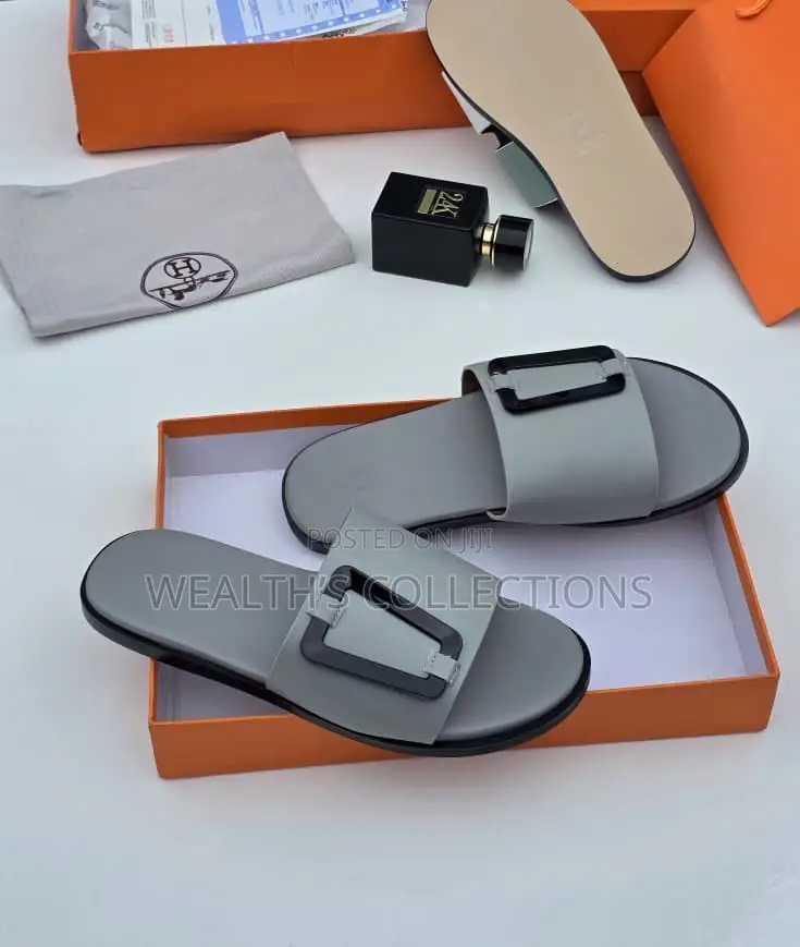 Male Slides/Pam