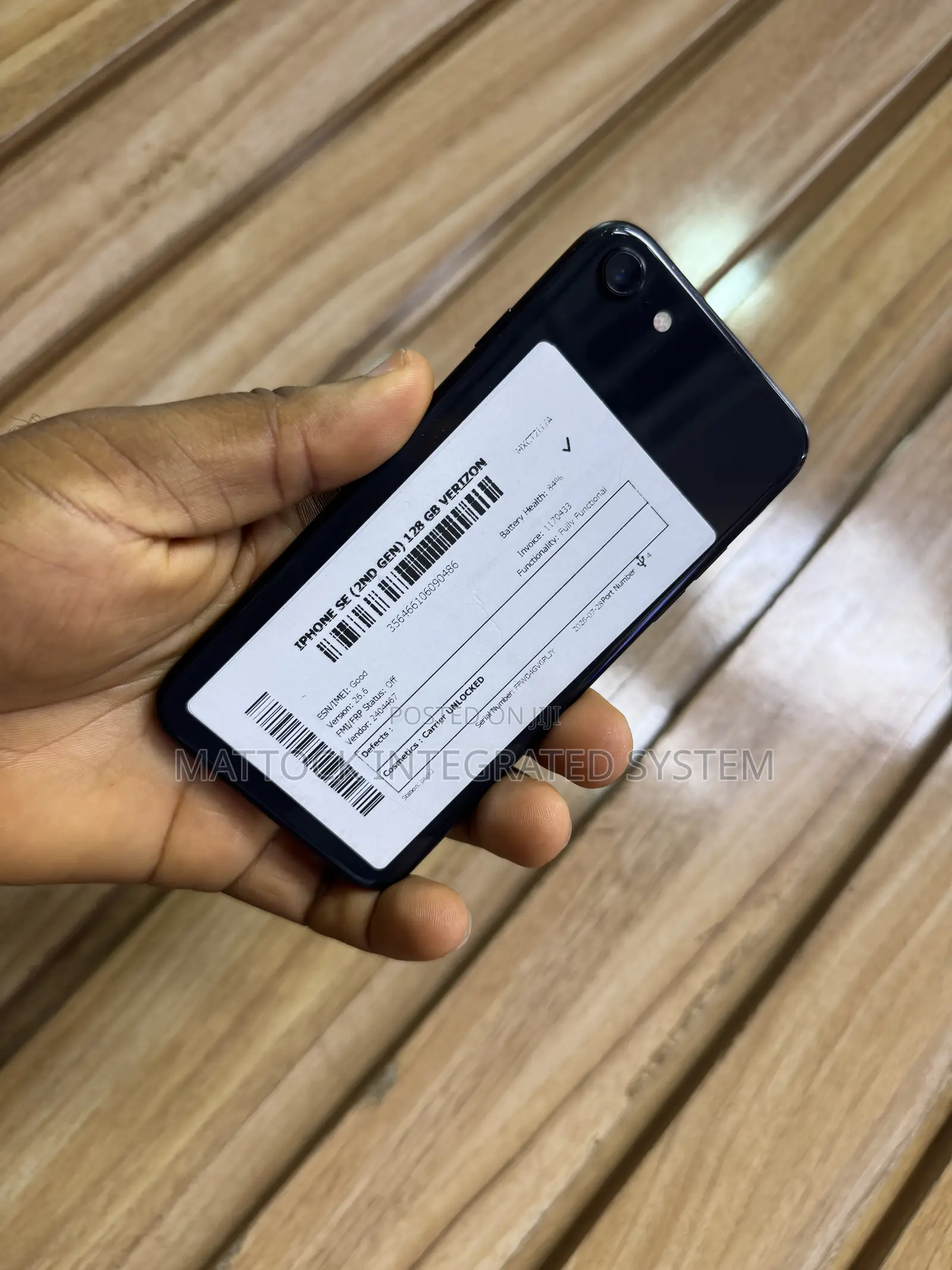 Apple iPhone SE 128 GB Black