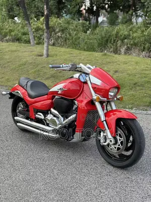 Suzuki Intruder 2015 Red
