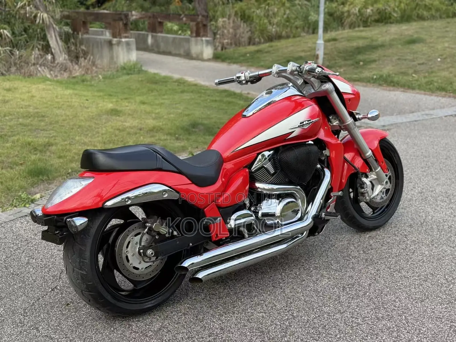 Suzuki Intruder 2015 Red