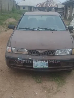 Nissan 1400 2018 Brown