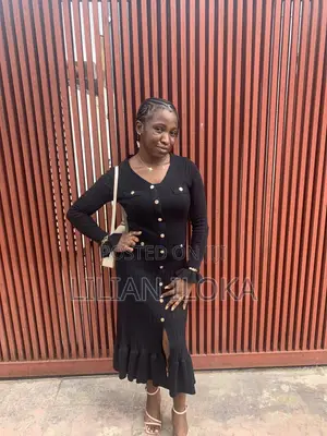 Housekeeper (Cleaning + Kitchen Help