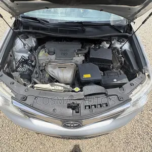 Toyota Camry XLE 4dr Sedan (2.5L 4cyl 6A) 2013 Silver