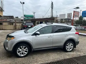 Toyota RAV4 Limited AWD (2.5L 4cyl 6A) 2013 Silver