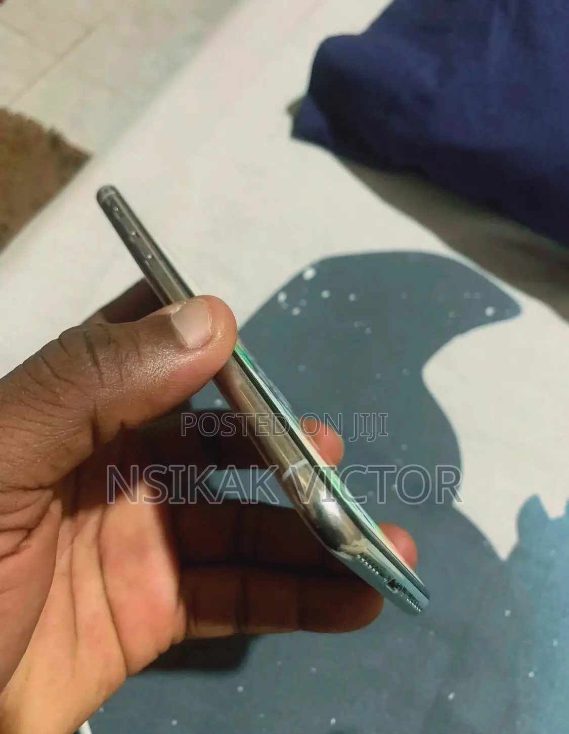 Apple iPhone X 64 GB White
