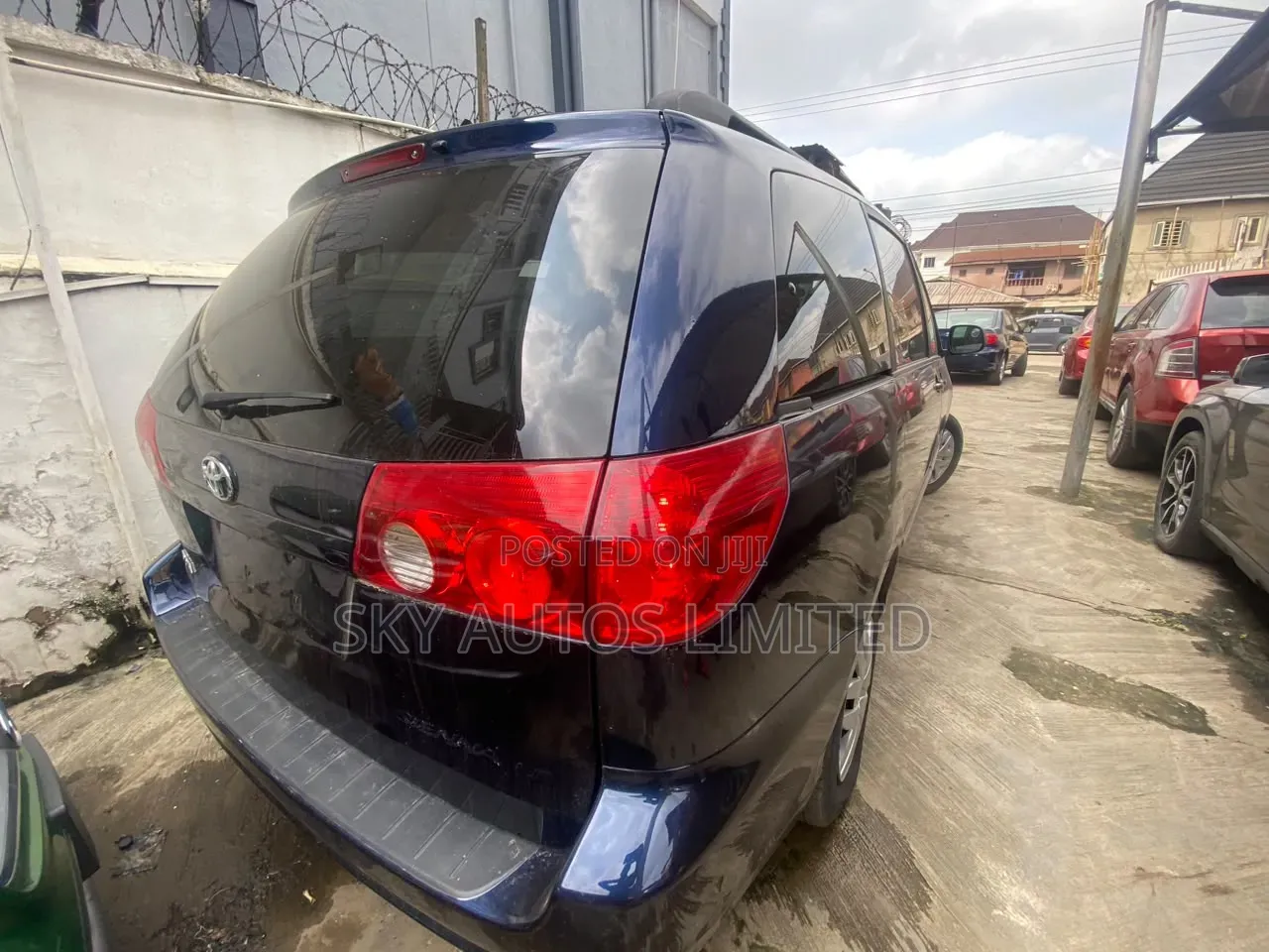 Toyota Sienna 2006 Blue