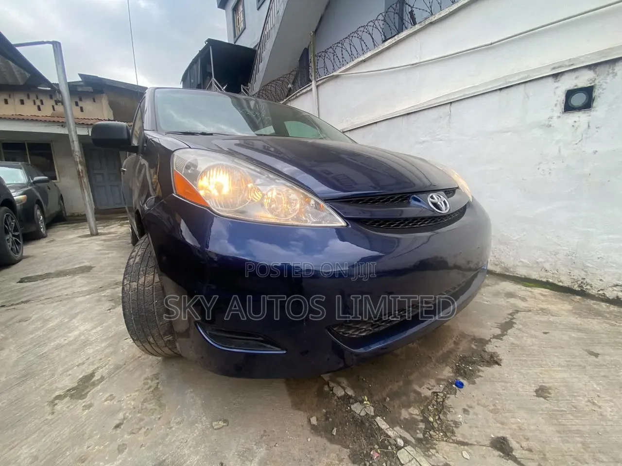 Toyota Sienna 2006 Blue