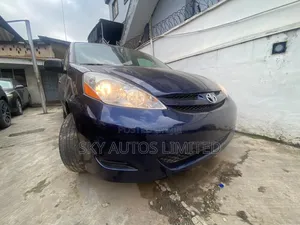 Toyota Sienna 2006 Blue