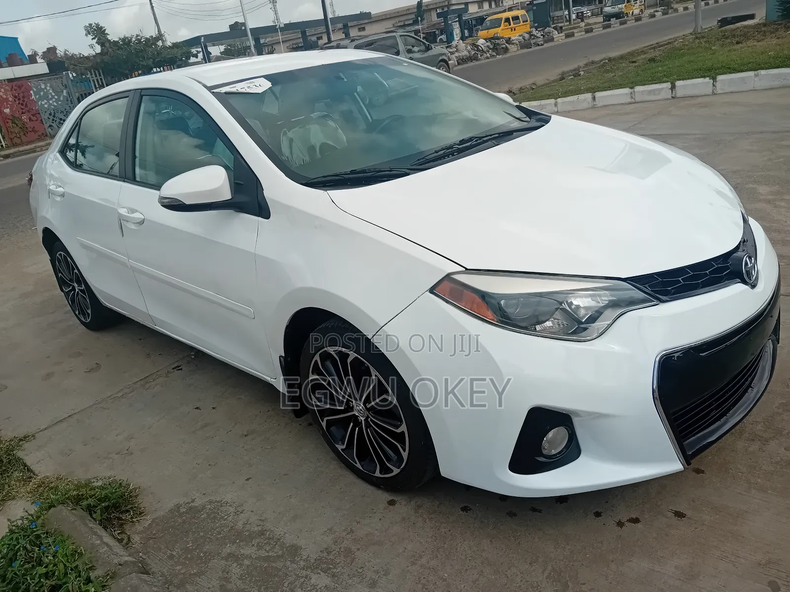 Toyota Corolla 2016 White