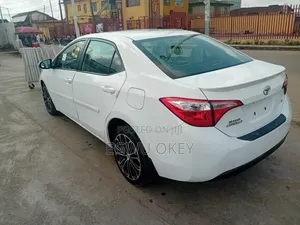 Toyota Corolla 2016 White