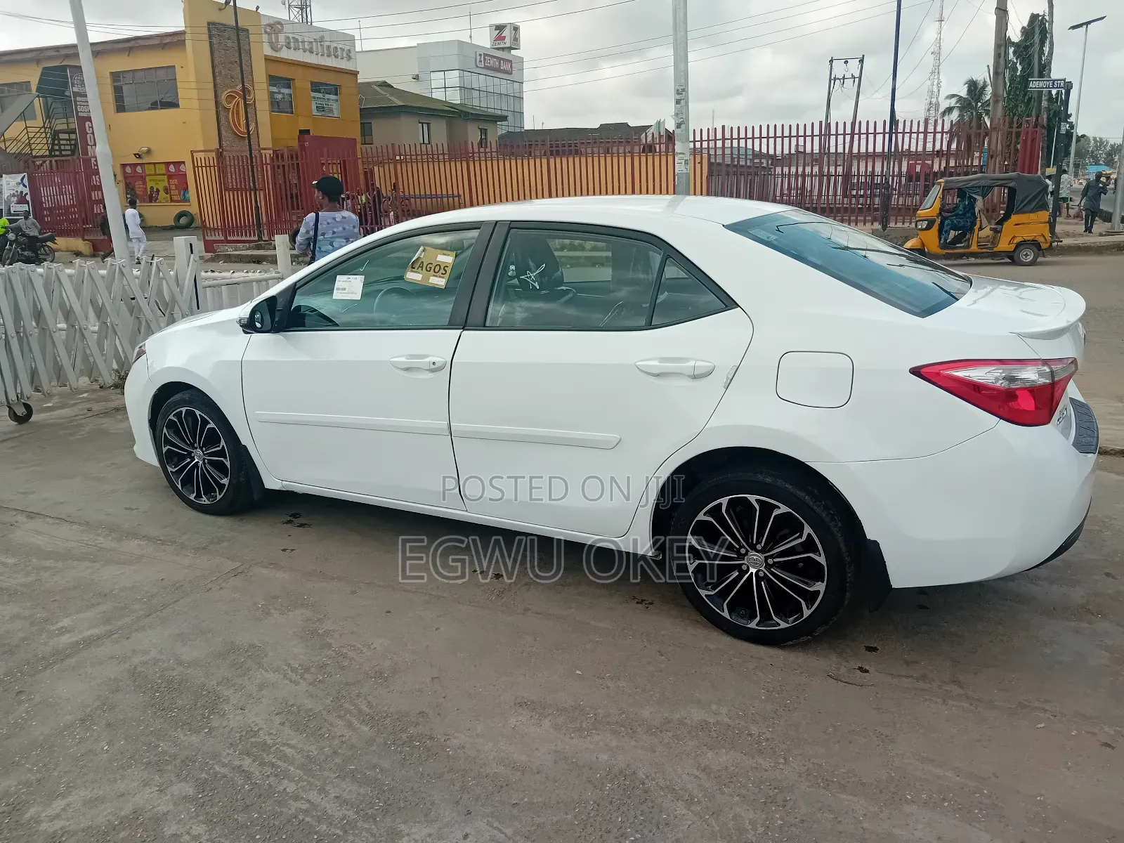 Toyota Corolla 2016 White