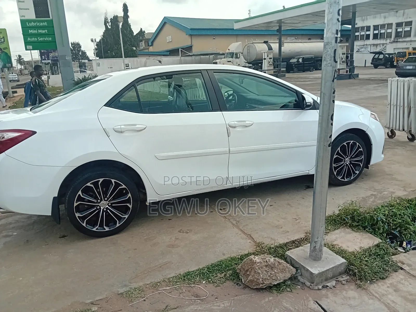 Toyota Corolla 2016 White