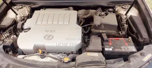 Lexus ES 2018 Gold