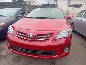 Toyota Corolla 2013 Red