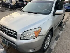 Toyota RAV4 2007 Silver