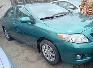 Toyota Corolla 2010 Green