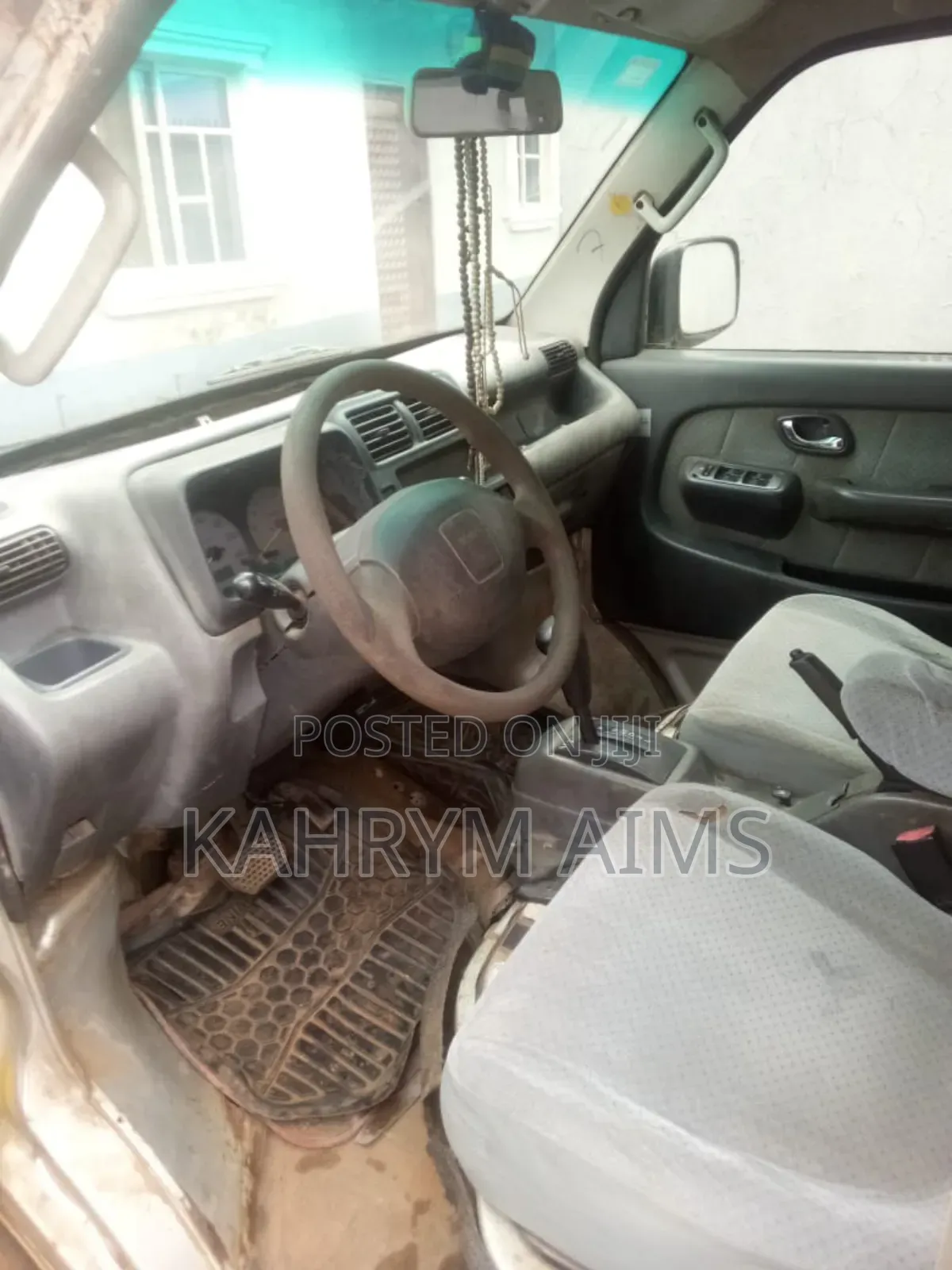 Suzuki APV Minibus 2015 Yellow