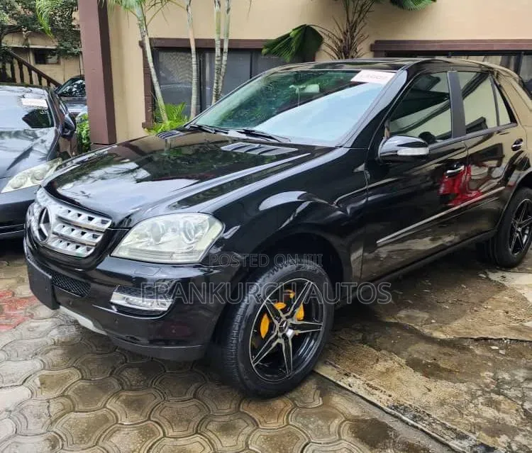 Mercedes-Benz M Class 2010 Black
