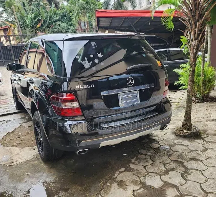 Mercedes-Benz M Class 2010 Black