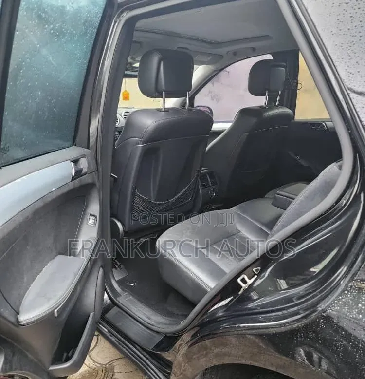 Mercedes-Benz M Class 2010 Black