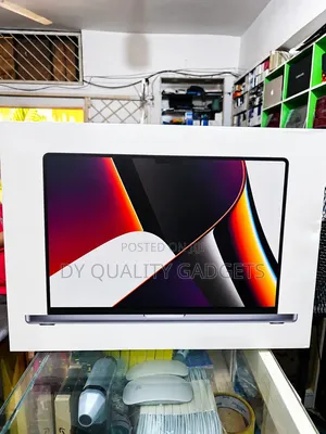 Laptop Apple MacBook Pro 2021 M1 32GB Apple M1 Pro SSD 512GB